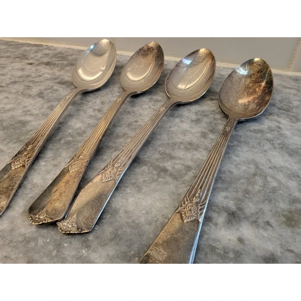 Lot of 4 International Silver Wm. Rogers TREASURE Silverplated  Teaspoons‎ 1940
